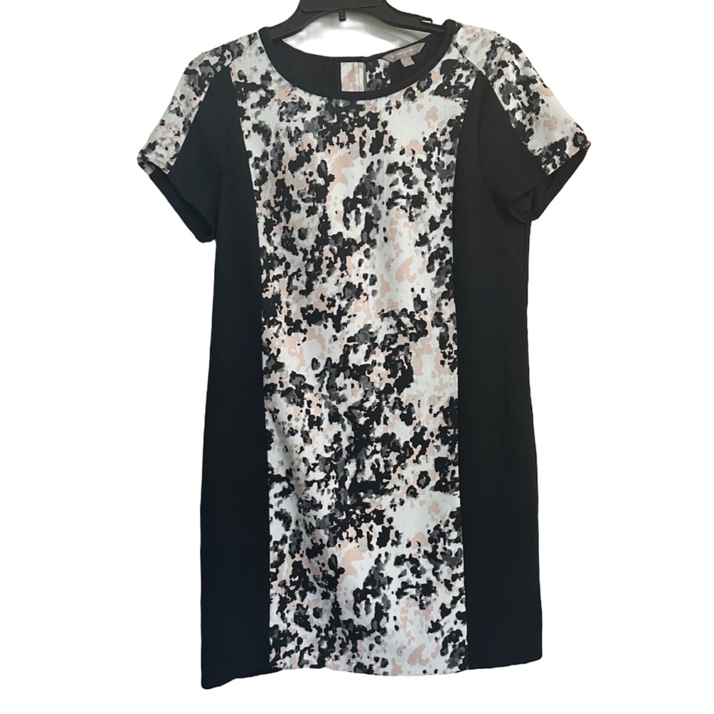 Banana Republic Black/Mauve Pink Versatile Slimming Short Sleeve Shift Dress